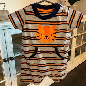 Baby boys 🐯 romper one piece